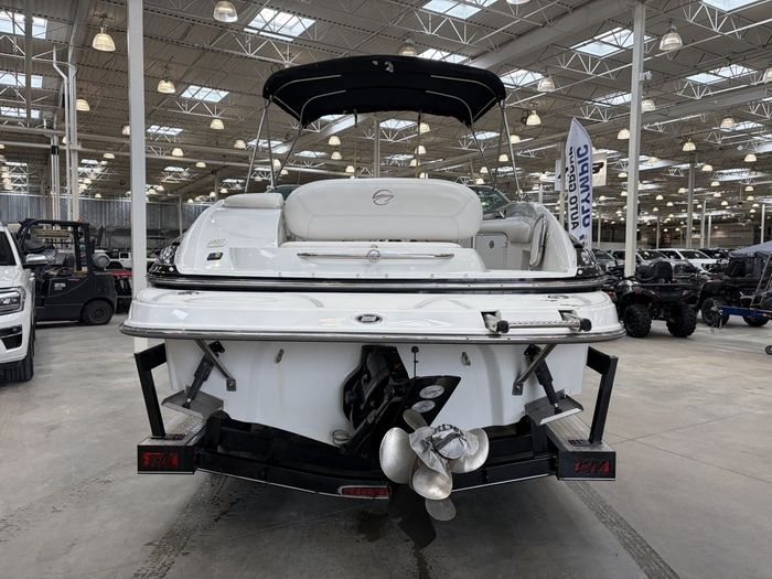 2007 Crownline 252 EX $94/week   Endless Summer Fun! Photo 4 of 24