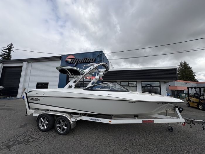 0 Malibu 27  LSV **FINANCING AVAILABLE** Photo 11 sur 27
