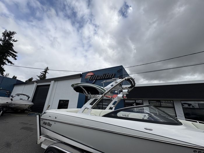 0 Malibu 27  LSV **FINANCING AVAILABLE** Photo 6 sur 27