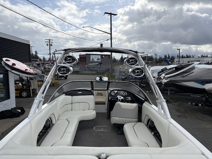 0 Malibu 27  LSV **FINANCING AVAILABLE** Photo 17 sur 27