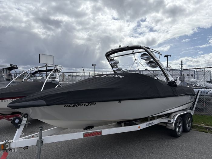 0 Malibu 27  LSV **FINANCING AVAILABLE** Photo 13 sur 27