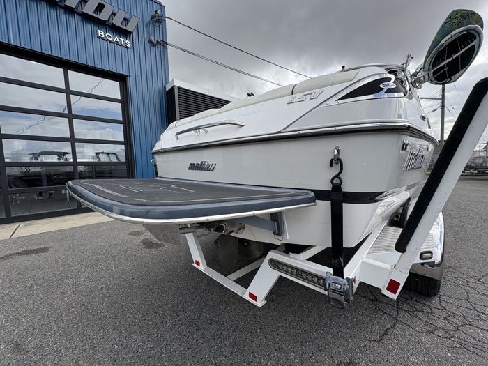0 Malibu 27  LSV **FINANCING AVAILABLE** Photo 8 sur 27