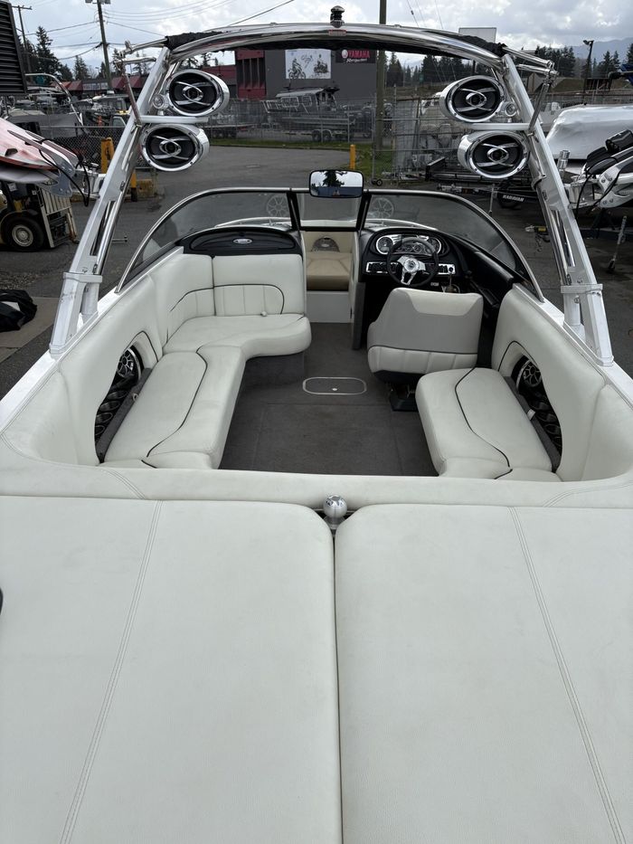 0 Malibu 27  LSV **FINANCING AVAILABLE** Photo 18 sur 27