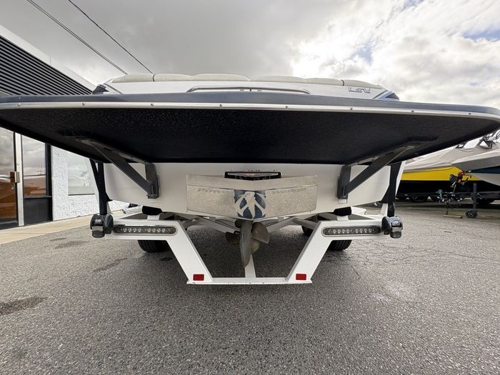 0 Malibu 27  LSV **FINANCING AVAILABLE** Photo 9 sur 27