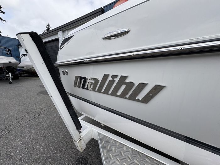 0 Malibu 27  LSV **FINANCING AVAILABLE** Photo 5 sur 27