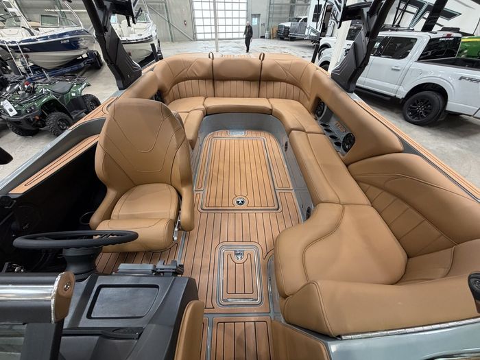 2026 MB Sports B52 23 Classic $276/week!   Built For Family Lake  Photo 16 of 23