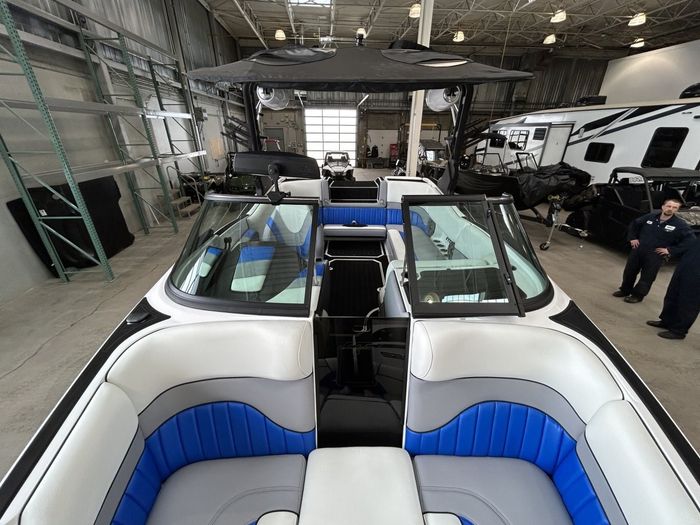 2025 MB Sports B21A ALPHA $299/week   Luxury Awaits, Embrace It! Photo 15 sur 22