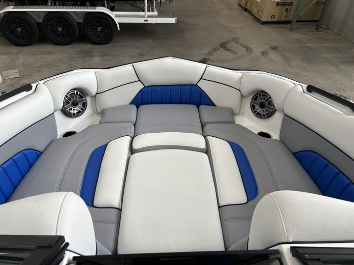 2025 MB Sports B21A ALPHA $299/week   Luxury Awaits, Embrace It! Photo 16 sur 22