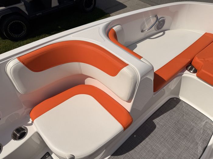 2021 Bayliner ELEMENT 16E Photo 16 of 28