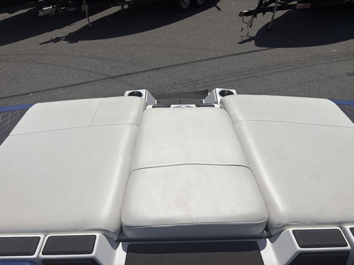 2021 Malibu M240 ...FINANCING AVAILABLE*** Photo 10 sur 16