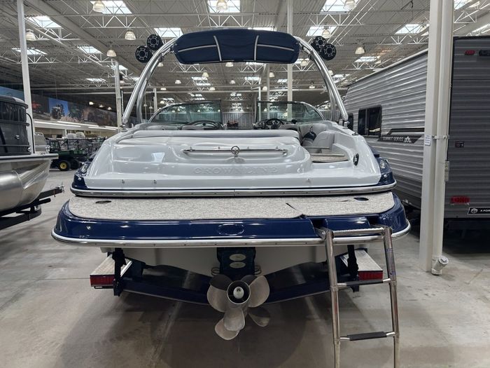 2011 Crownline 235 SS $140/week!   Make Big Waves This Summer! Photo 7 sur 19