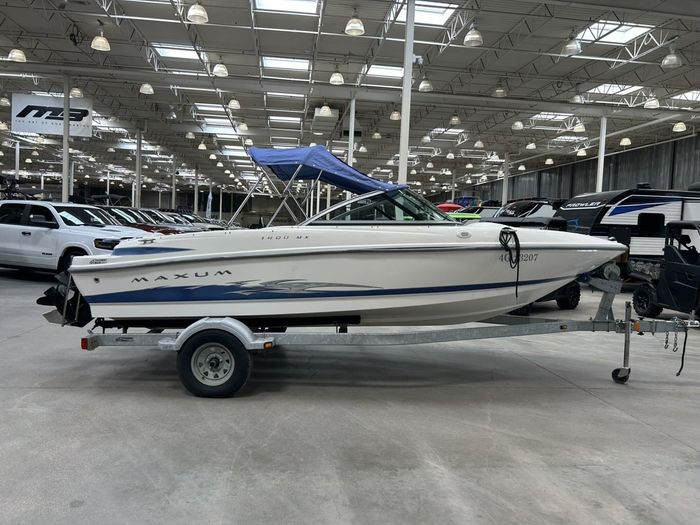 2006 Maxum 1800 MX $47/WEEK!   Max Performance. Max Freedom! Photo 6 sur 19