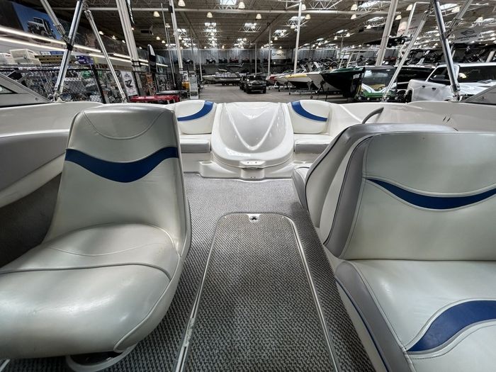 2006 Maxum 1800 MX $47/WEEK!   Max Performance. Max Freedom! Photo 17 sur 19