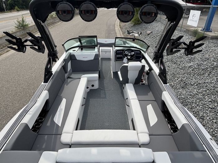 2024 MasterCraft NXT24 Photo 12 of 29