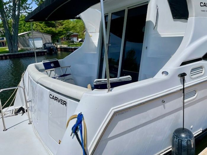 2000 Carver 350 Mariner Photo 5 sur 19