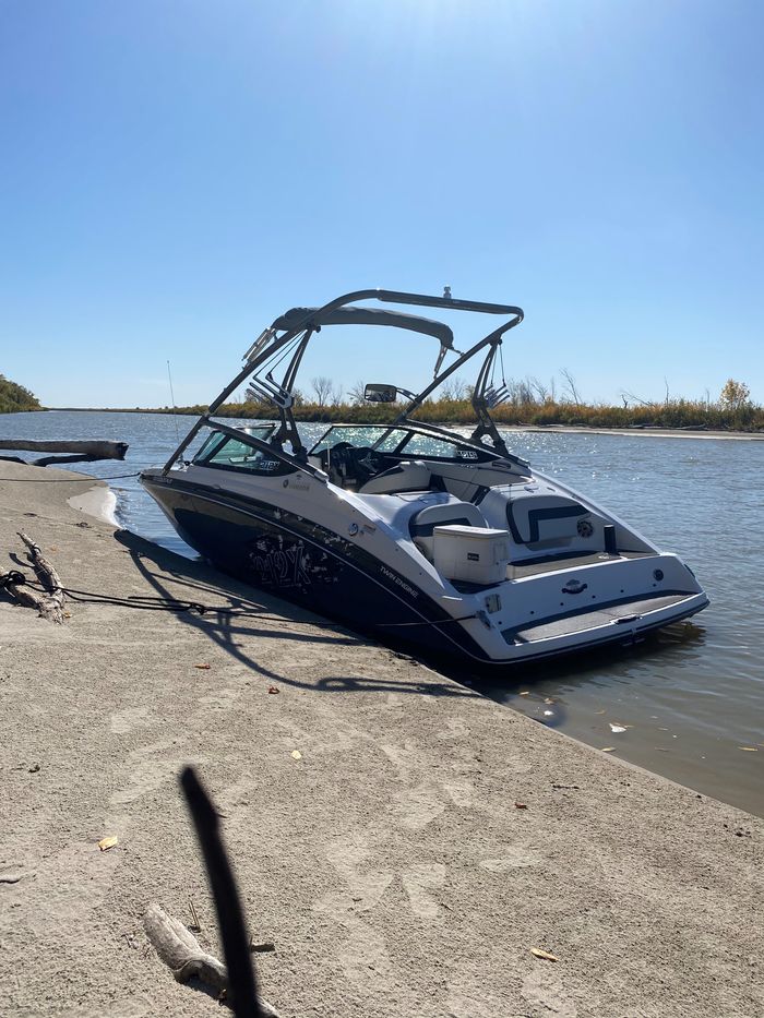 2014 Yamaha 212x Jet Boat Photo 3 of 17