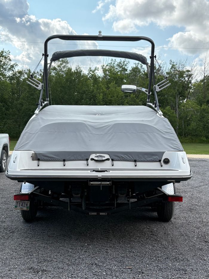2014 Yamaha 212x Jet Boat Photo 5 of 17