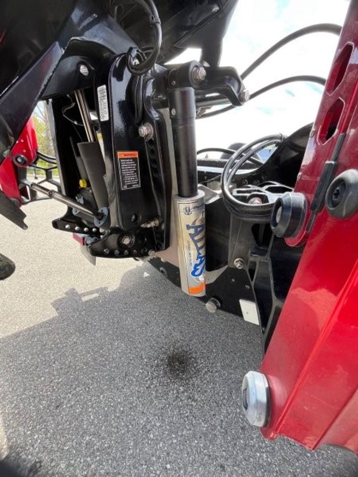 2019 LUND LUND PRO V BASS 2075 2019 Photo 5 of 8