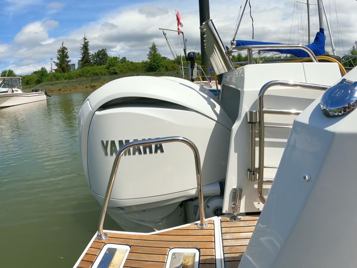2022 Jeanneau NC 895 Sport Photo 6 of 23