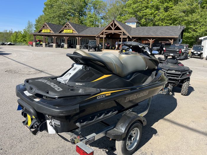 2017 Sea-Doo GTX S™ 155 Photo 4 of 9