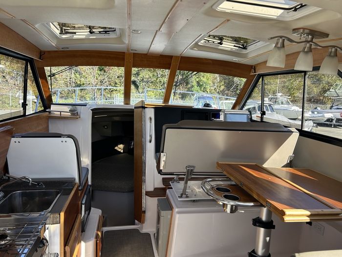 2019 Cutwater C-302 Coupe Photo 17 of 25
