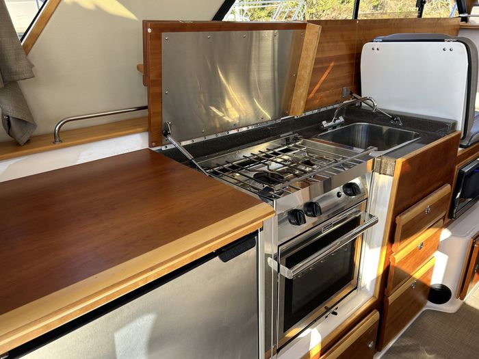 2019 Cutwater C-302 Coupe Photo 15 of 25
