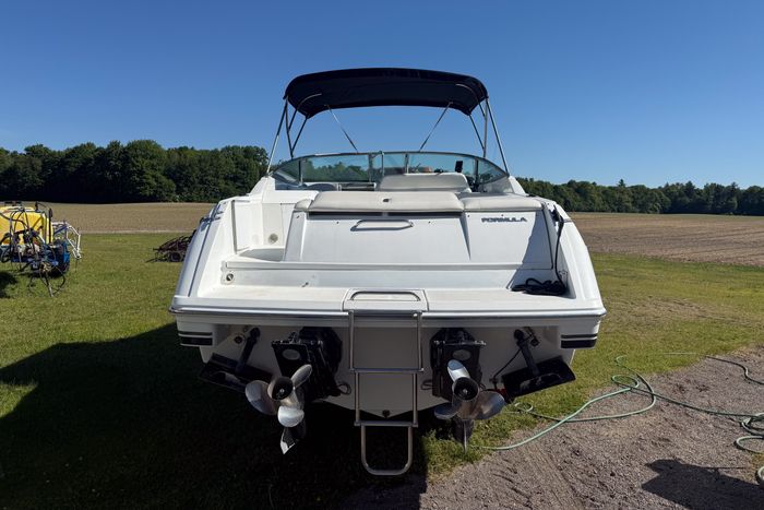1996 Formula 280 Ss Photo 3 of 27