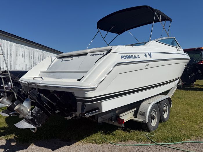 1996 Formula 280 Ss Photo 4 of 27