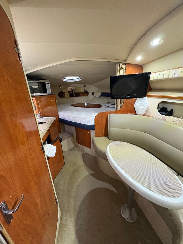 2006 Cruisers Yachts 2860 Cxi Photo 12 of 12