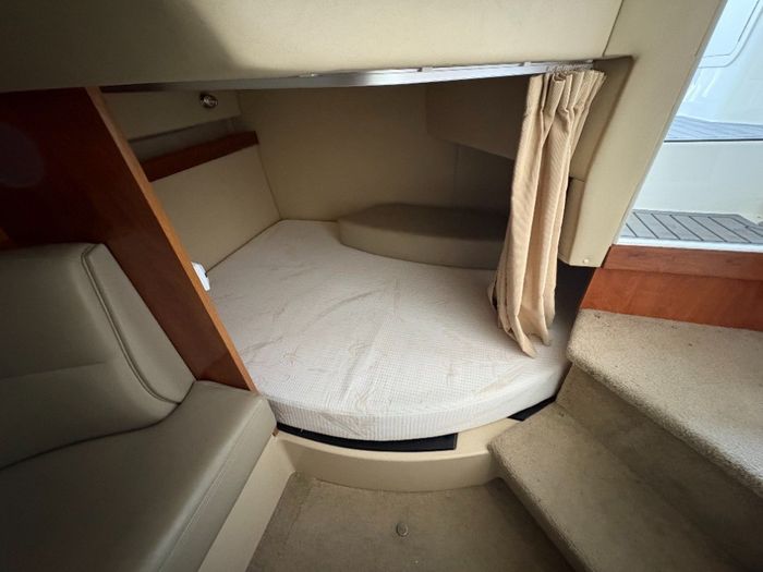 2006 Cruisers Yachts 2860 Cxi Photo 10 of 12