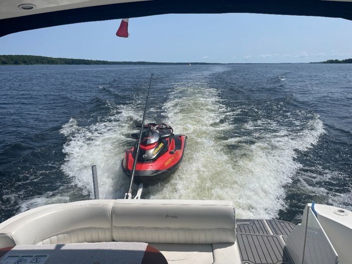 2006 Cruisers Yachts 2860 Cxi Photo 6 of 12