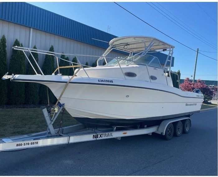 2003 Seamaster 2800WA Photo 1 of 6