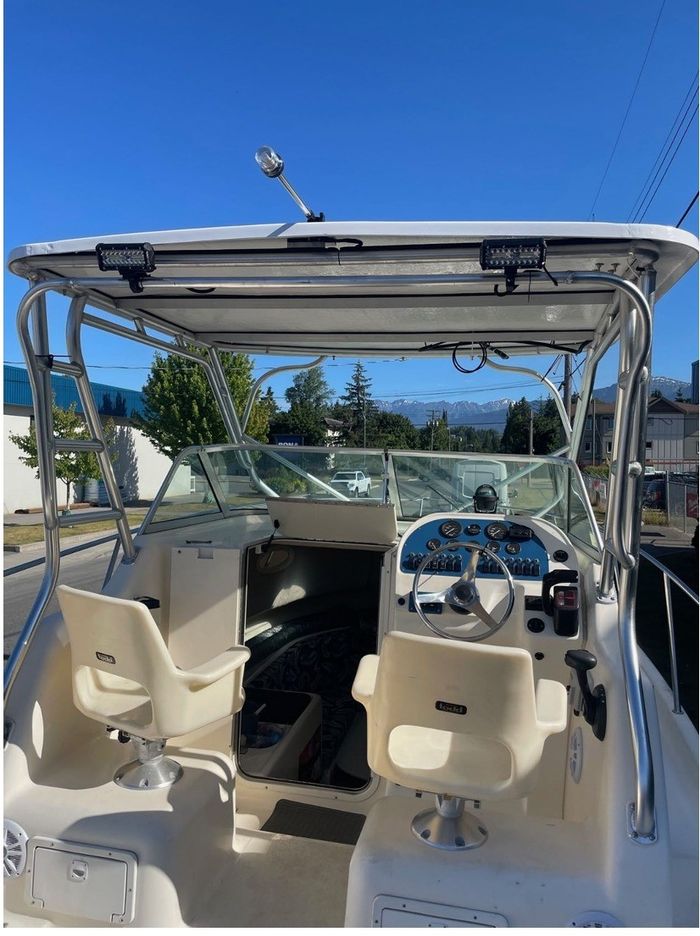 2003 Seamaster 2800WA Photo 4 of 6
