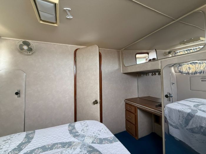 1984 Chris-Craft Catalina 350 Photo 15 sur 20