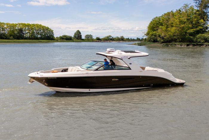 2023 Sea Ray SLX 400 Photo 6 of 53