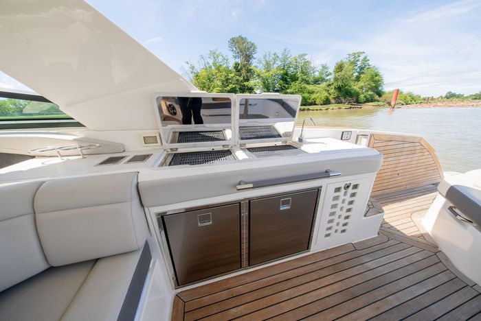2023 Sea Ray SLX 400 Photo 21 of 53