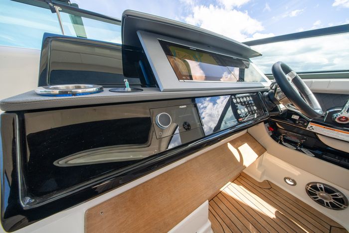 2023 Sea Ray SLX 400 Photo 28 of 53