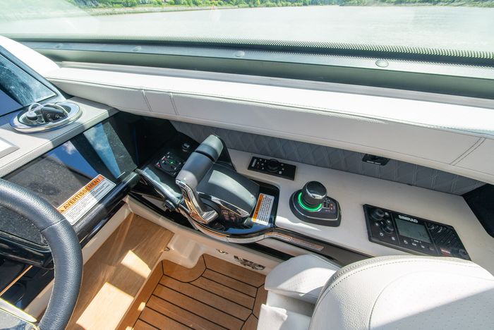 2023 Sea Ray SLX 400 Photo 29 of 53