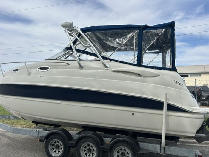 2011 Stingray 250 cs Photo 13 sur 22