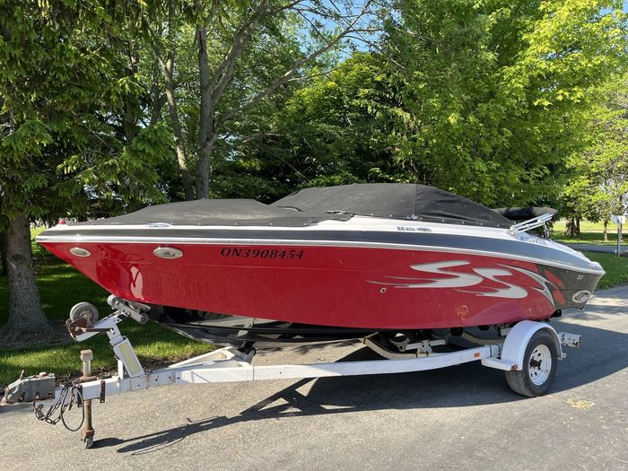 2013 Four Winns ***SOLD***   H200SS Photo 2 of 21