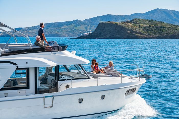 2027 Beneteau Swift Trawler 41 Fly Photo 15 of 42