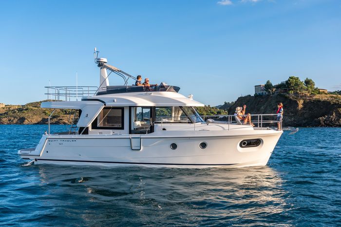 2027 Beneteau Swift Trawler 41 Fly Photo 16 of 42