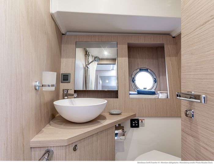 2027 Beneteau Swift Trawler 41 Fly Photo 42 of 42