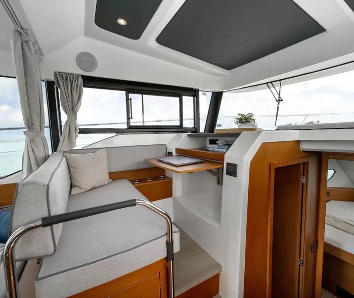 2027 Beneteau Swift Trawler 37 Fly Photo 6 of 15