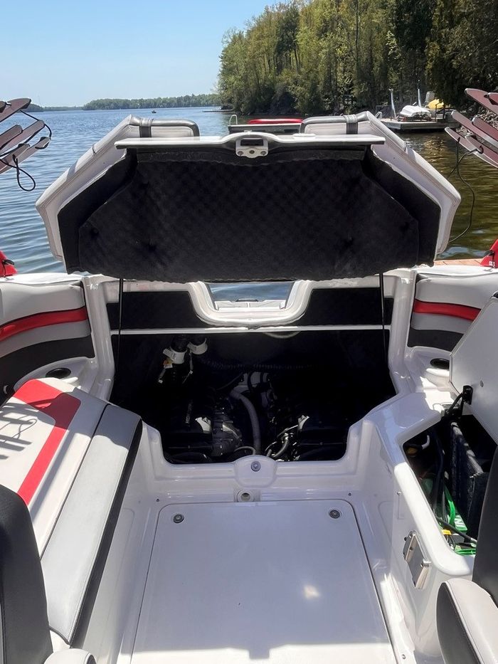 2019 Yamaha 242 XE Photo 12 sur 28