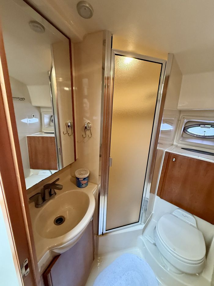 2005 Meridian 381 Photo 42 of 47