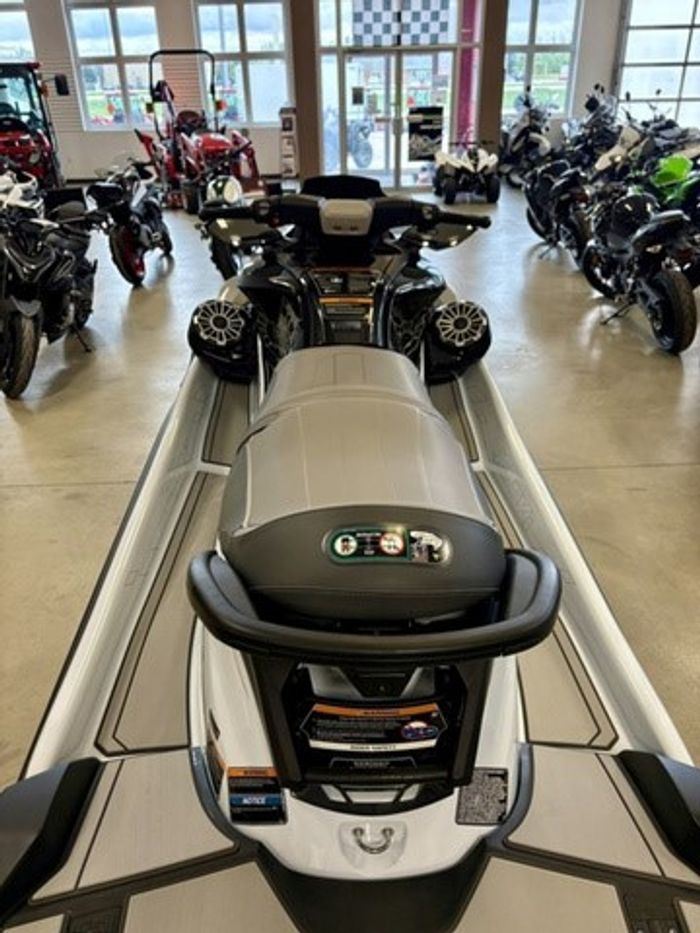 2026 Kawasaki STX 160 LX | $139 BW! | Unlimited Fun. Photo 11 of 14