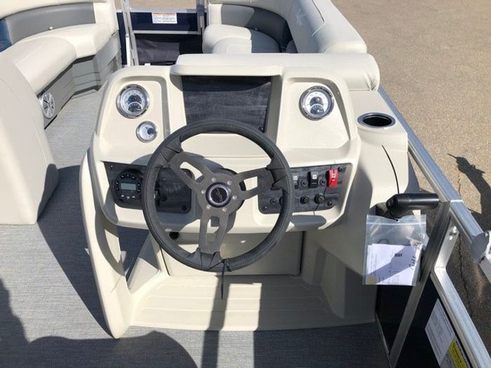 2022 Sunchaser Vista 22 Fish | Fish. Relax. Repeat | $265 BW Photo 5 of 13