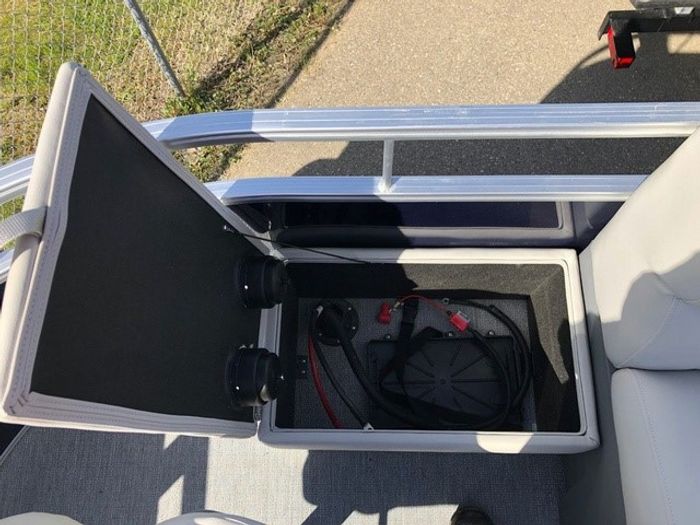 2022 Sunchaser Vista 22 Fish | Fish. Relax. Repeat | $265 BW Photo 9 of 13
