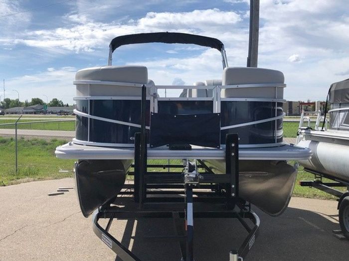 2022 Sunchaser Vista 22 Fish | Fish. Relax. Repeat | $265 BW Photo 3 of 13